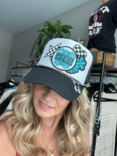 Load image into Gallery viewer, Trucker Hats With Patches &amp; Chains
