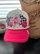 Load image into Gallery viewer, Trucker Hats With Patches &amp; Chains
